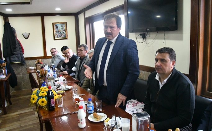 Ankaragücü'nde Yöneticiler Ve Futbolcular Yemekte Buluştu