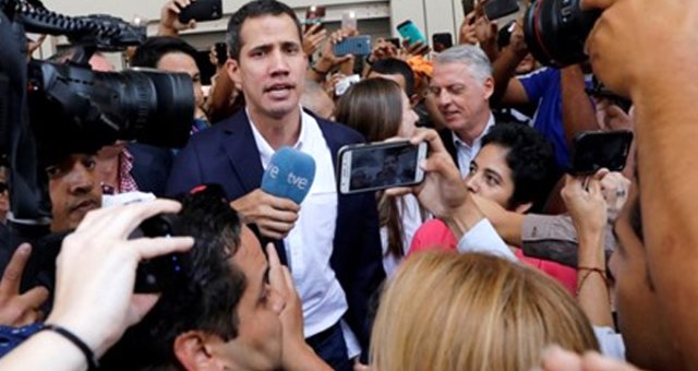 11 Gün Sonra Venezuela'ya Dönen Muhalif Lider Guaido, Maduro'yu Hedef Aldı: Son Hatası Olur