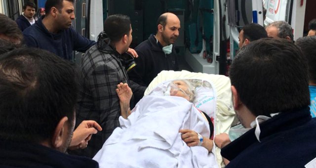 Hastanede Trafo Patladı, Hastalar Camdan Tahliye Edildi