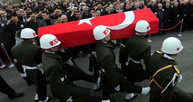 Teröristlerle Çıkan Çatışmada 2 Askerimiz Şehit Oldu, 8 Yaralımız Var