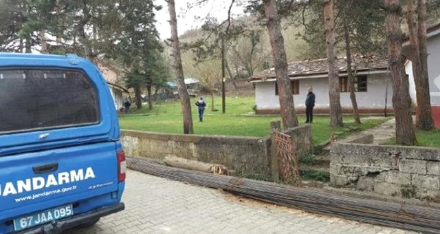 13 Yaşındaki Çocuk, Tüfekle Oynarken Kazara Arkadaşını Vurdu