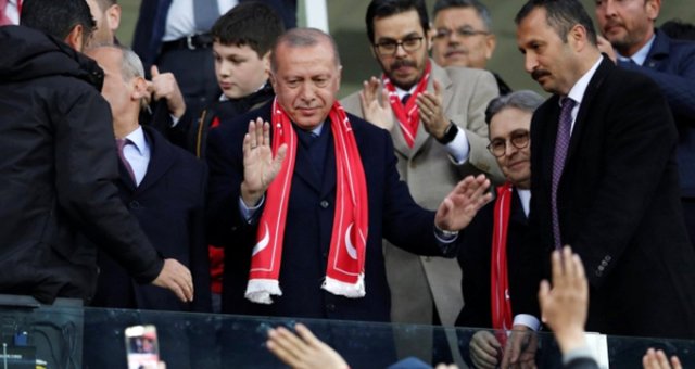 Cumhurbaşkanı Erdoğan, Şenol Güneş Ile Canlı Yayına Çıktı!