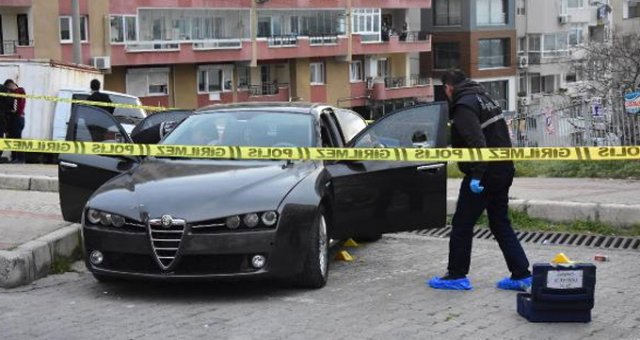 Genç Adam, Kuzeni Tarafından Sokak Ortasında Pompalı Tüfekle Vurularak Öldürüldü