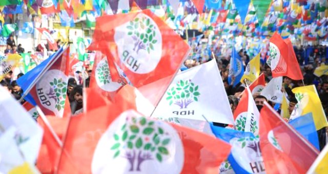 Hdp'den 'istanbul Ve Ankara'yı Biz Kazandırdık' İması