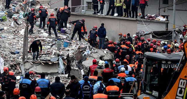 Kartal'da 21 Kişinin Hayatını Kaybettiği Çöken Bina Soruşturmasında, 3 Şüphelinin 15 Yıla Kadar Hapsi İstendi