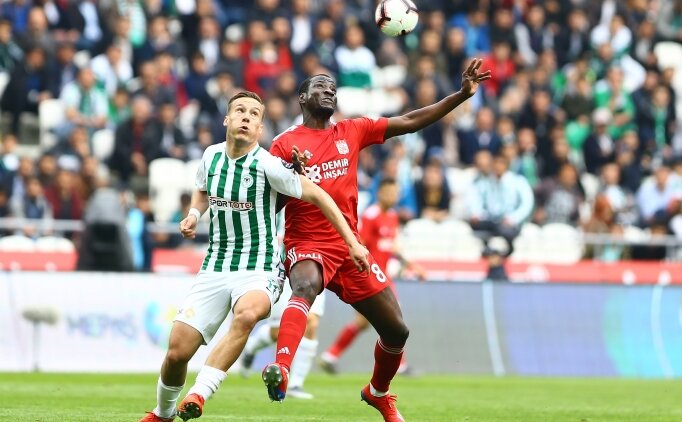 Konyaspor'un Kazanamama Serisi 9 Maça Çıktı!