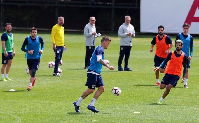 Fenerbahçe'de Üç Eksik; Hasan Ali Kaldırım..