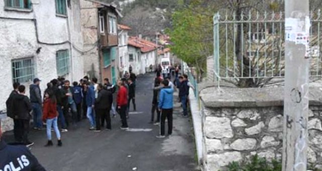 Yaşlı Adam Top Oynayan Çocuklara Sinirlenip, Av Tüfeğiyle Ateş Etti