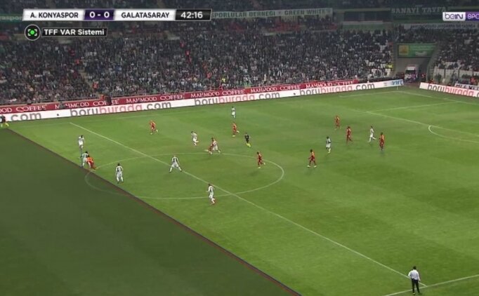 Galatasaray Penaltı Bekledi, Var Ofsayt Dedi!