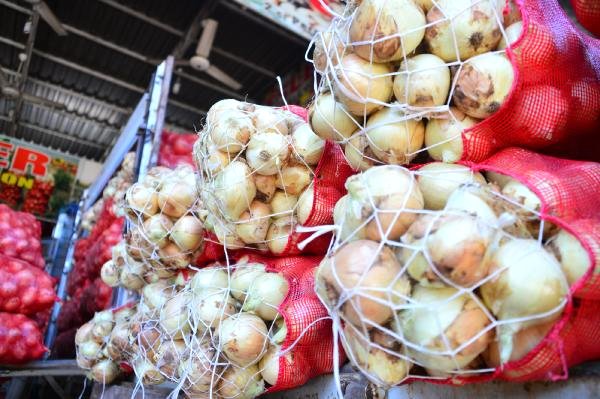 Soğanın Fiyatı Halde 75 Kuruşa Kadar Düştü Ancak Marketlerde Hala Cep Yakıyor