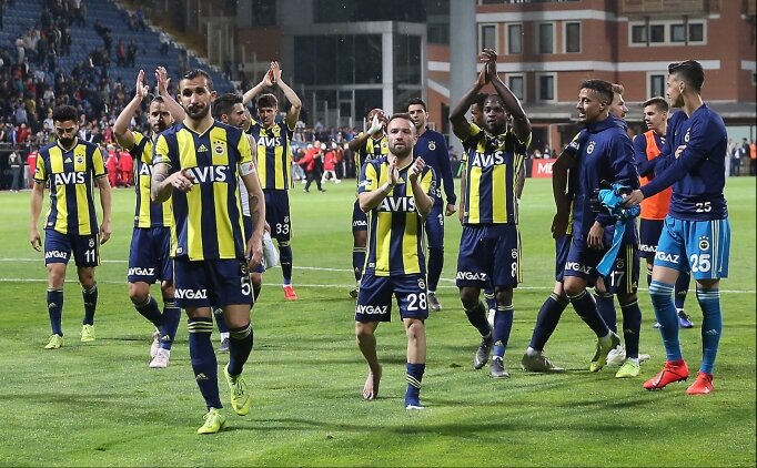 Fenerbahçe'de Parlayan Iki Isim: Valbuena & Eljif Elmas