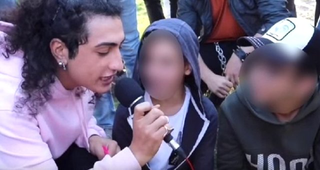 Erkek Çocuklarını Öpüştüren Fenomen Gaga Bulut, Kız Çocukları Da Öpüştürmüş