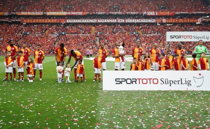 Lider Galatasaray'da Üç Futbolcu Sınırda!