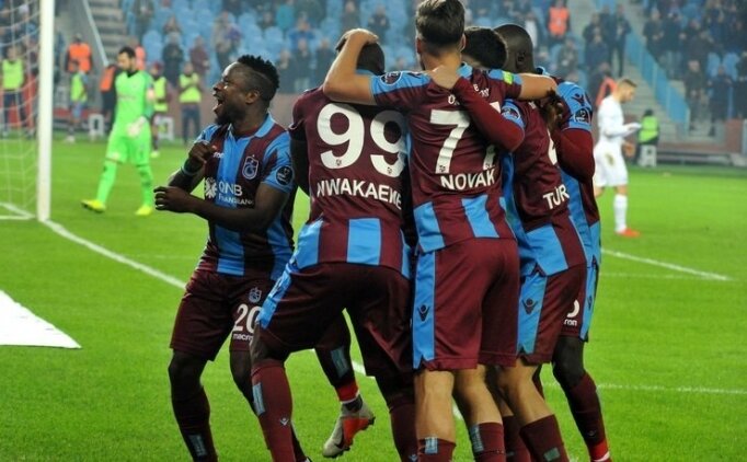 Konyaspor - Trabzonspor Maçında 11'ler