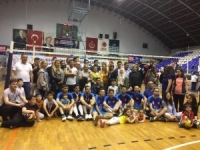 Burhaniyeli Voleybolcular Balıkesir Birincisi Oldu