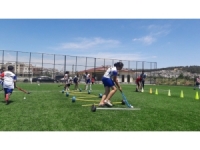 Başarılı Hokeyciler 19 Mayıs’ı Kutladı