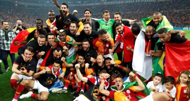 Cumhuriyet Halk Partisi Lideri Kemal Kılıçdaroğlu'ndan, Galatasaray'a Kutlama