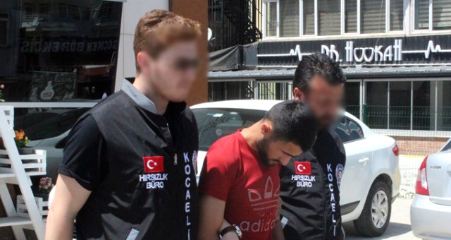 Evlerden 200 Bin Tl'lik Vurgun Yapan Hırsız, Rezidansta Alem Yaparken Yakalandı