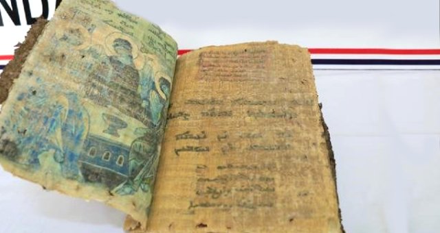 Diyarbakır'da 1400 Yıllık Dini Motifli Kitap Ele Geçirildi