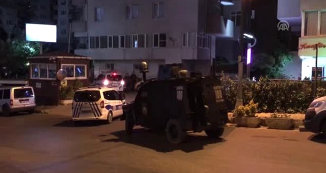 Üsküdar'da Polis Ekiplerine Ateş Açıldı