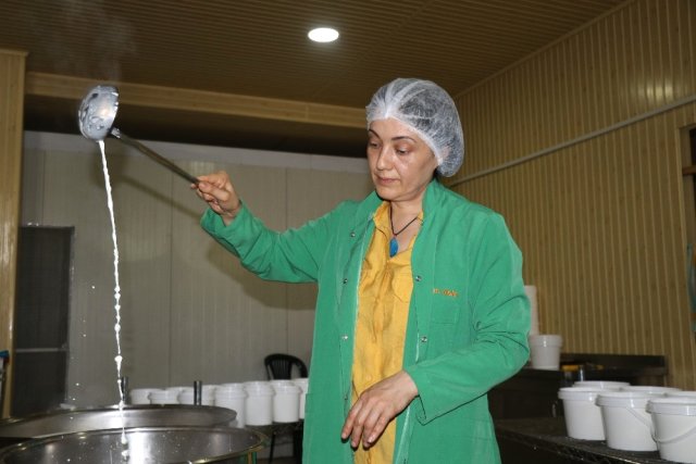 Kadın Girişimci Mandanın Etinden Ve Sütünden 8 Çeşit Ürün Üretiyor