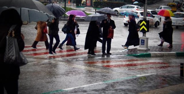 Meteoroloji'den İstanbul Için Sağanak Yağış Uyarısı! Öğleden Sonra Başlayacak