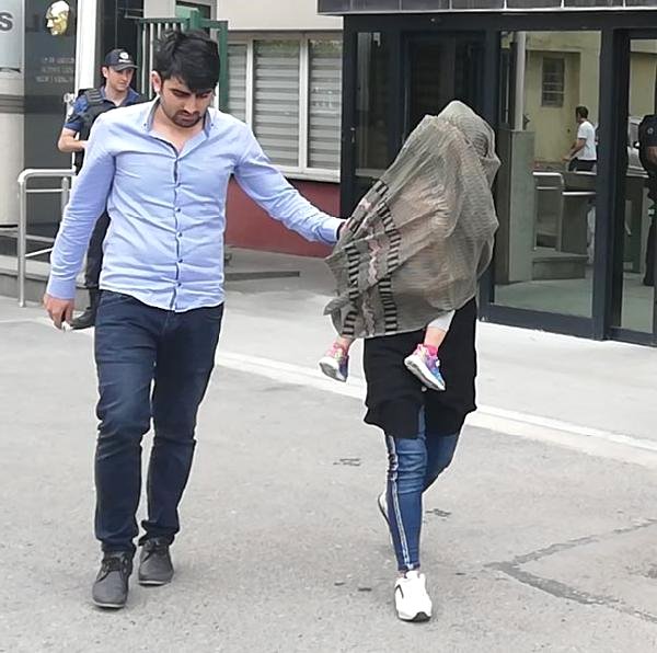 Takip Ettiği Kadının Sırt Çantasından Cüzdan Çaldı