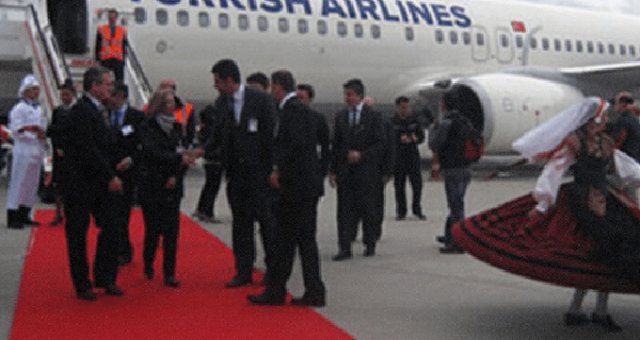 Türk Hava Yolları'ndan 'kırmızı Halı' Açıklaması: Haberler Açıkça Yalan