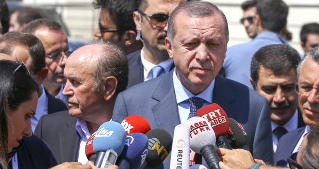 Erdoğan'dan 'kıbrıs' Tepkisi: Haklarımızı Ilgisi Olmayanlara Yedirmeyiz
