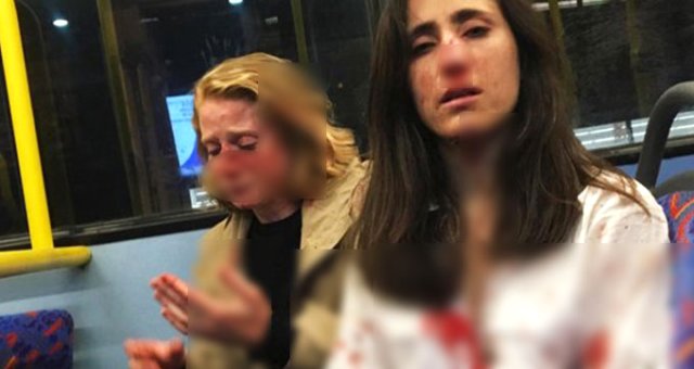 Lezbiyen Çift Bindikleri Otobüste 4 Erkek Tarafından Tekme Tokat Dövüldü!