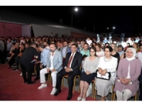 Kayısı Festivali’nde Funda Arar Rüzgarı