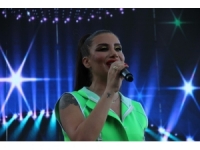 İrem Derici İzmir Optimum’u Salladı