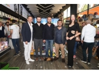 Ece Gürsel Ölen Köpeğinin Dövmesini Yaptırdı