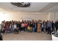 “Kariyer Ve Gelecek” Konulu Eğitim Programına Katıldılar