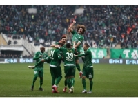Tff 1. Lig: Bursaspor: 2 - Adana Demirspor: 0 (İlk Yarı Sonucu)