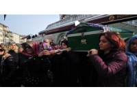 Satırla Öldürülen Ayşe Tuba Arslan’ın Oğlu: "Ne Söyleyeceğimi Bilmiyorum, Ölen Annem Öldüren Babam"