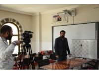 Diyarbakır Büyükşehir Belediyesinden Öğrencilere Uzaktan Eğitim