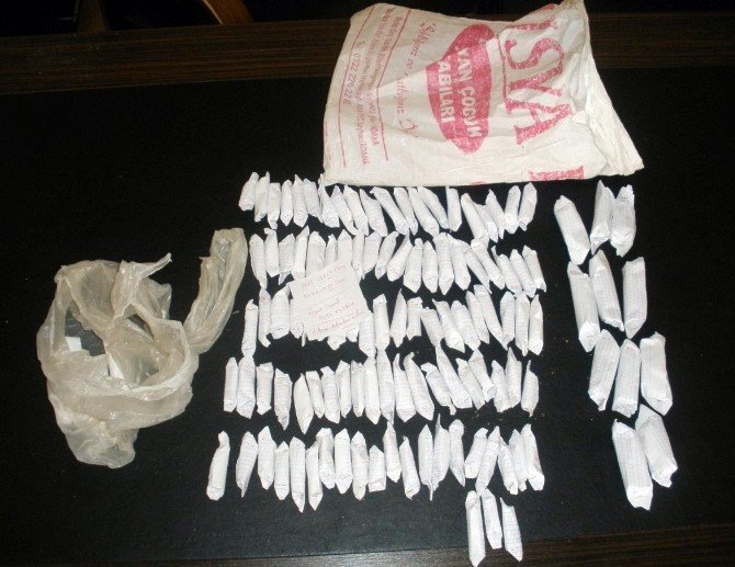 Adana’da Uyuşturucu Satan 13 Kişi Gözaltına Alındı