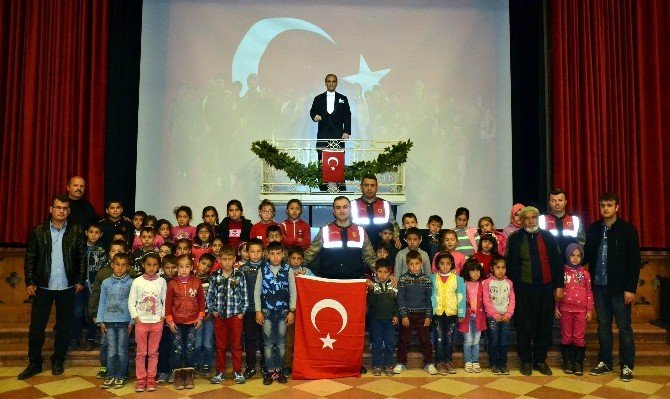 Gazi Kentin Kırsalındaki Çocuklara Örnek Gezi