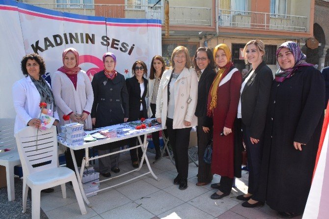 Yunusemre Belediyesi Kadınların Sesine Kulak Verdi