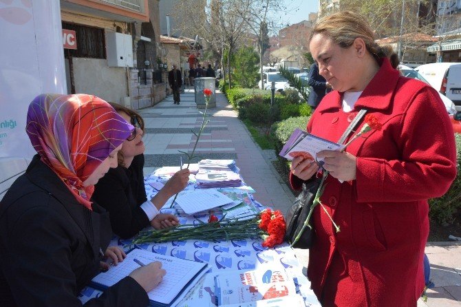 Yunusemre Belediyesi Kadınların Sesine Kulak Verdi