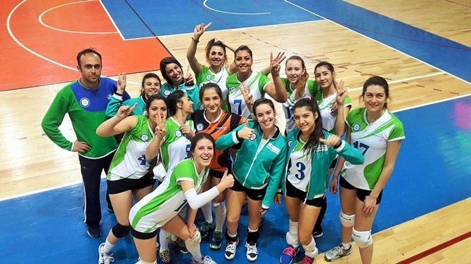 Büyükşehir’in Kadın Voleybol Takımı 3. Lig’e Yükseldi