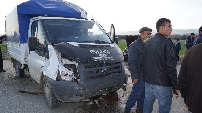 Ankara’da Trafik Kazası: 1 Ölü, 3 Yaralı