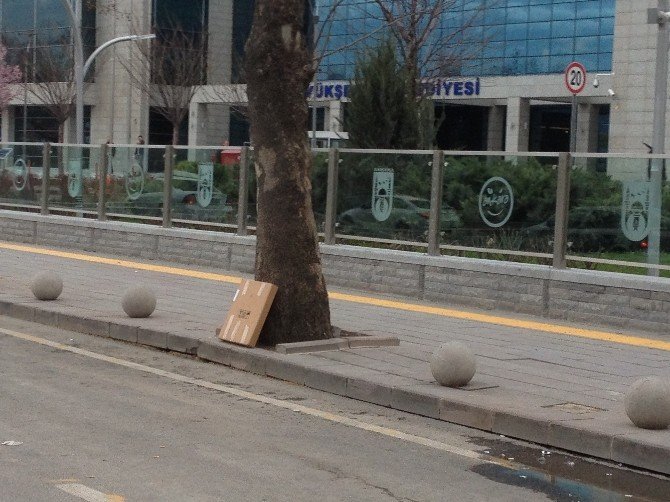 Ankara Büyükşehir Önünde Şüpheli Paket Paniği