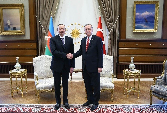 Cumhurbaşkanı Erdoğan, Azerbaycan Cumhurbaşkanı Aliyev İle Görüştü