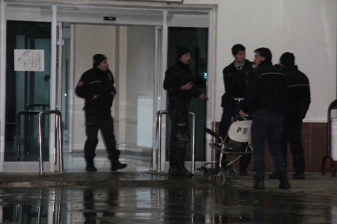 Erzurum’da Polisleri Midibüsü Yan Yattı: 18 Polis Yaralı