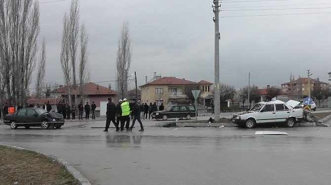 Konya’da Kulu'da Trafik Kazası: 6 Yaralı