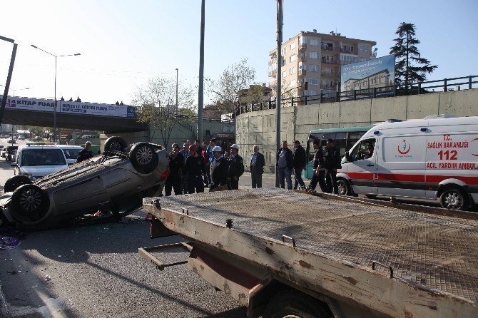 Bursa'da Otomobil Köprüden Uçtu: 2 Yaralı
