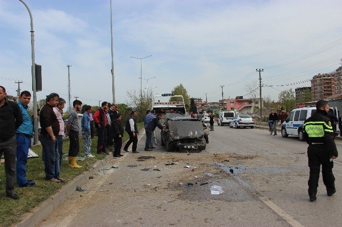 Samsun Çarşamba’da Trafik Kazası: 3 Yaralı
