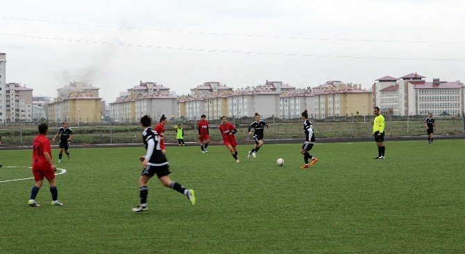 Lig Bitmeden İlan Edildi : Şampiyon Beşiktaş